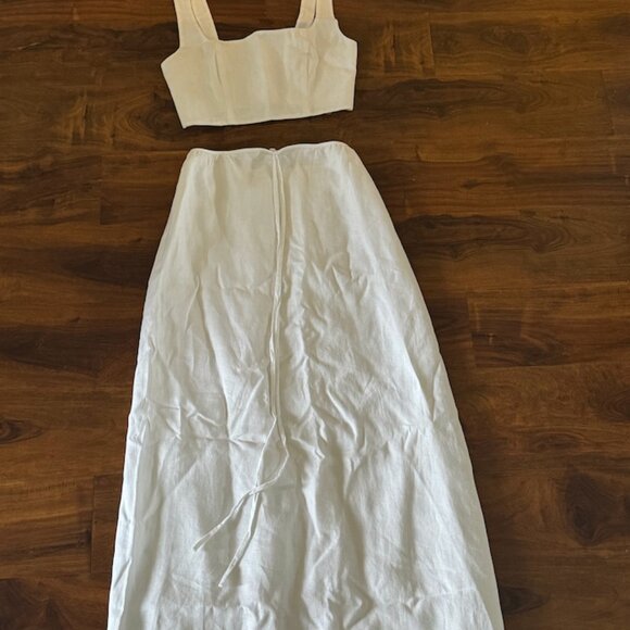 REFORMATION Pepper Linen Two Piece Set (WHITE) - Picture 3 of 4